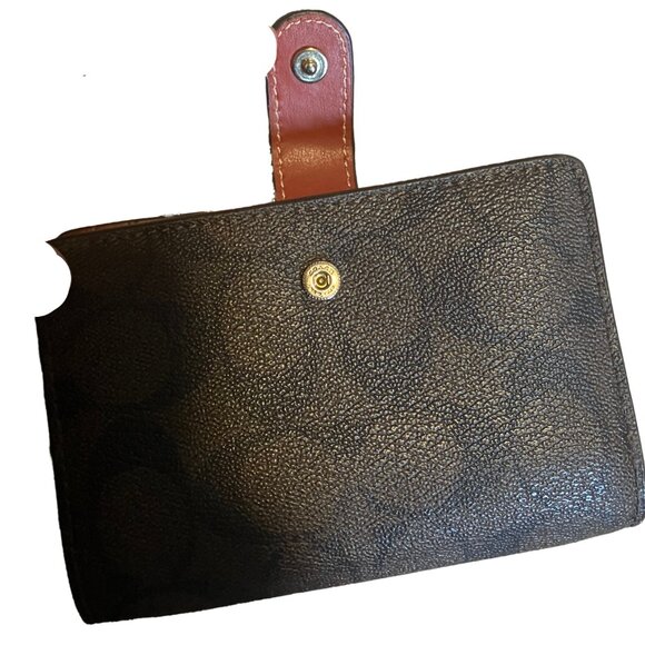 EUC Coach Medium Corner Zip Wallet in Signature Canvas - Picture 3 of 11